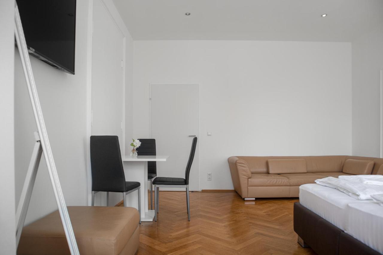 Superb 7Br Shared Apartment- Near Hauptbahnhof Виена Екстериор снимка
