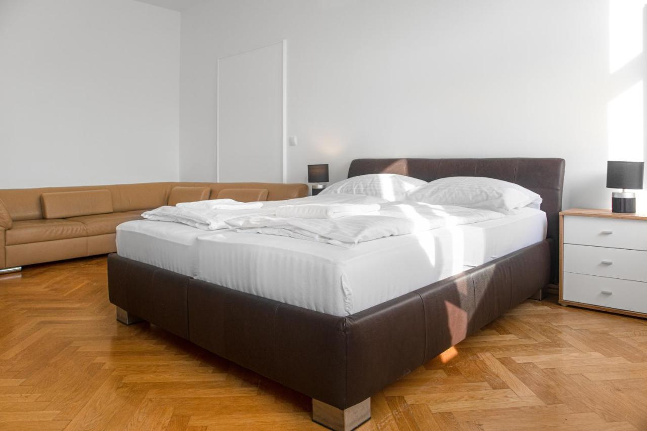 Superb 7Br Shared Apartment- Near Hauptbahnhof Виена Екстериор снимка